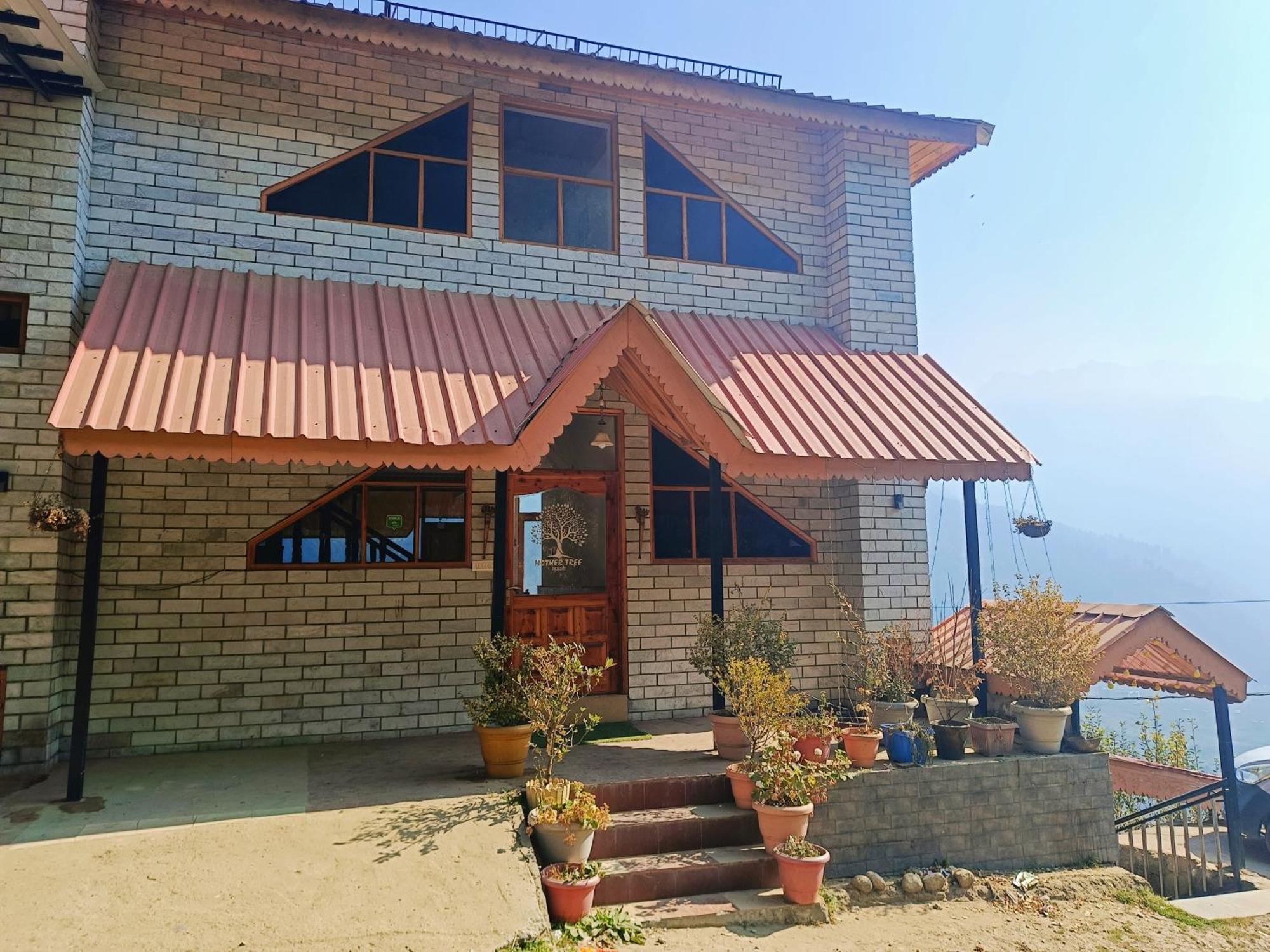 Mother Tree Inn & Cafe Manali  Exterior photo